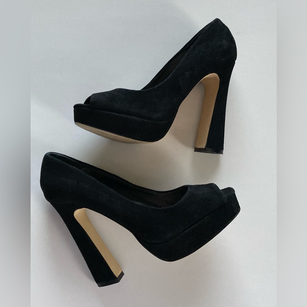 Le Chateau Platform Heels